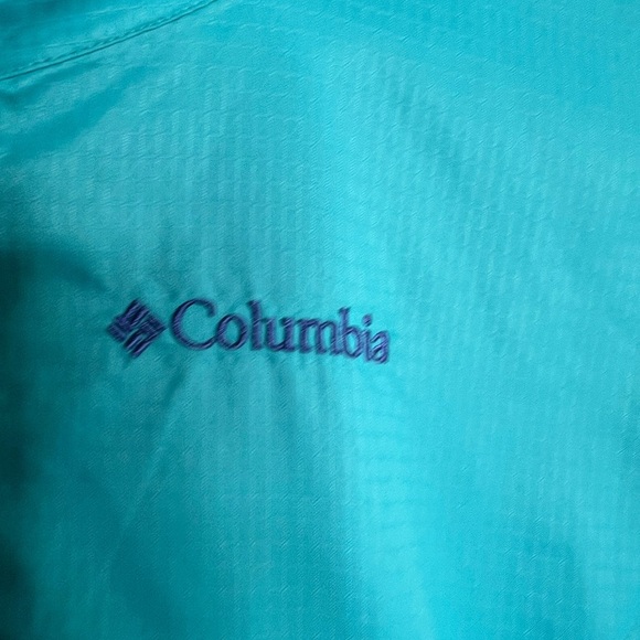 Columbia Wind Breaker - Picture 7 of 7